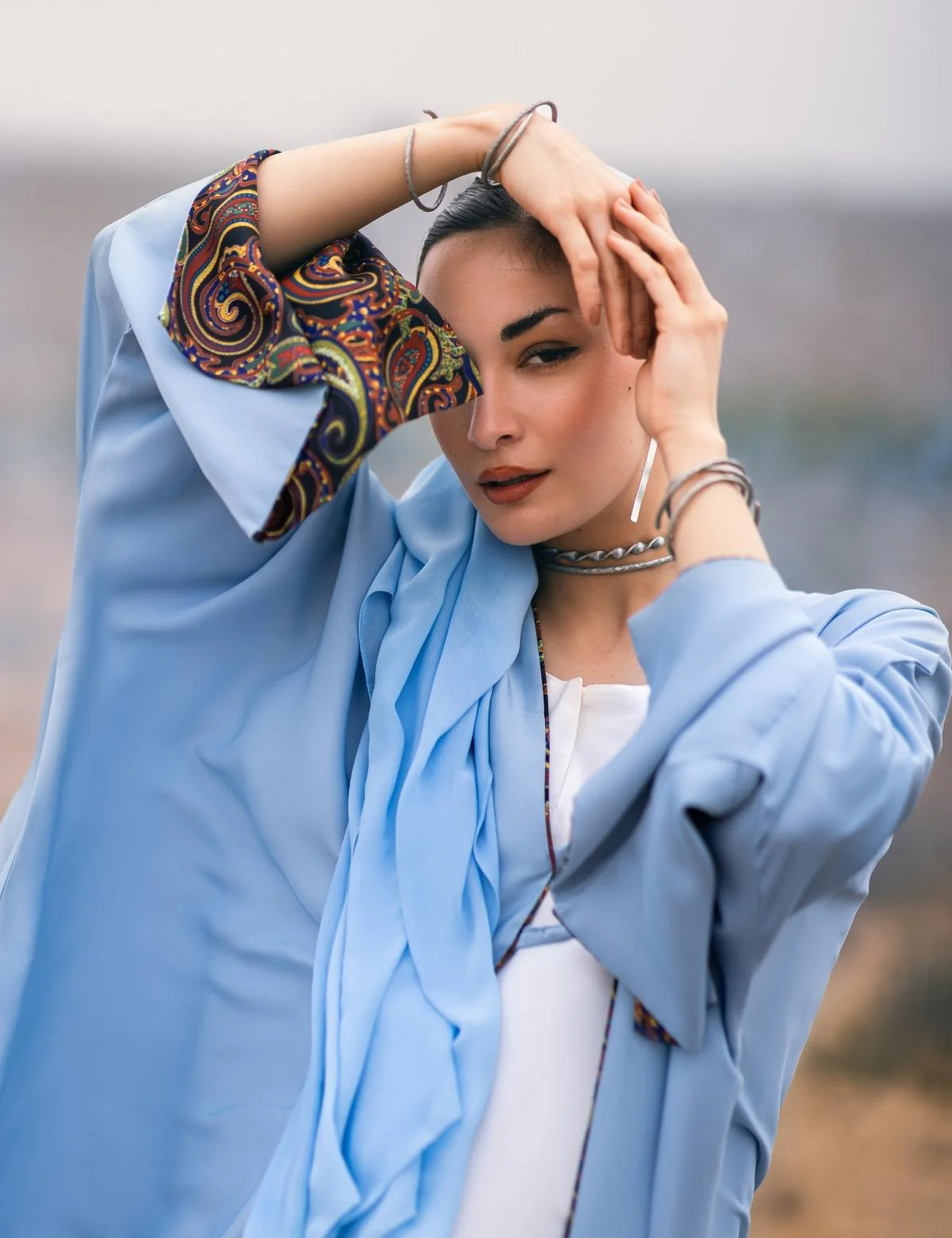 MANIFEST TILL MAGIC BEGINS ABAYA - Image 7