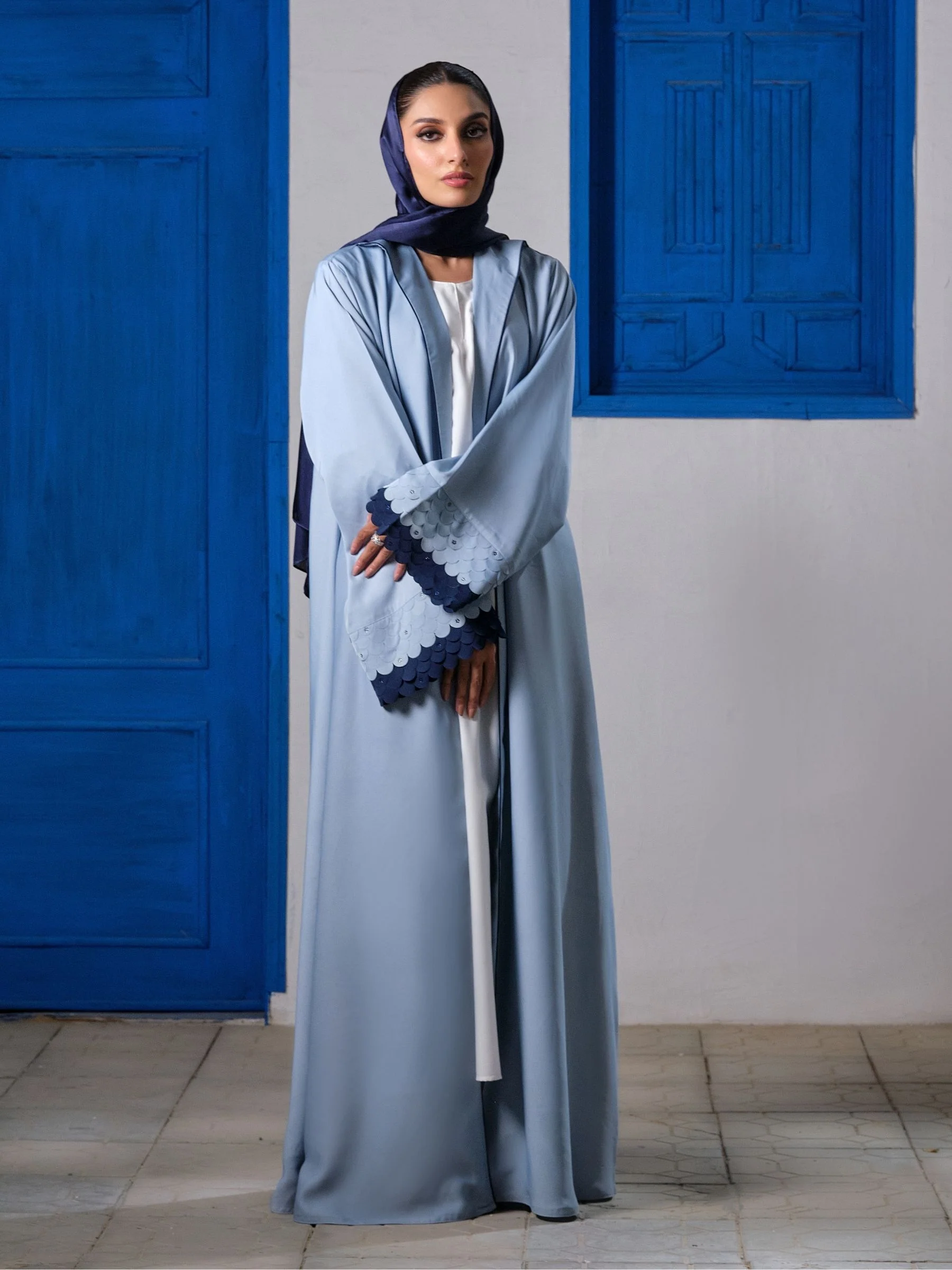 Mykonos Charm Abaya - Image 3